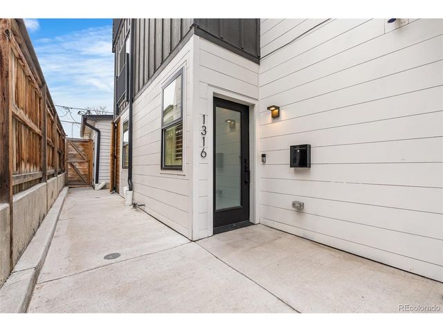 1316 Knox Ct 2, Denver, CO 80204