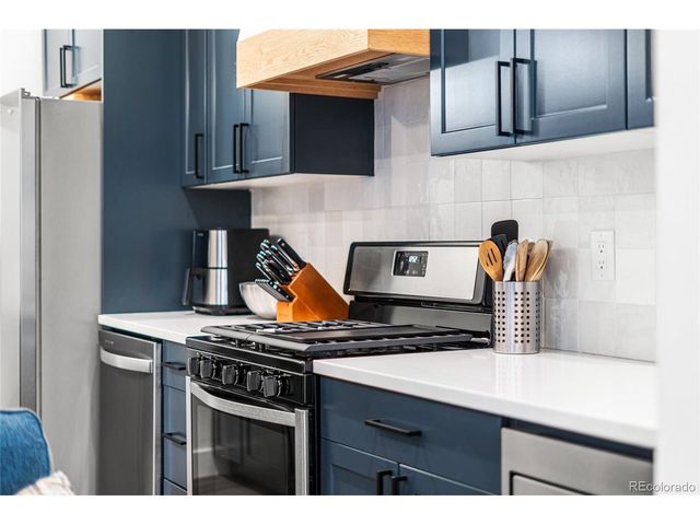 1316 Knox Ct 2, Denver, CO 80204