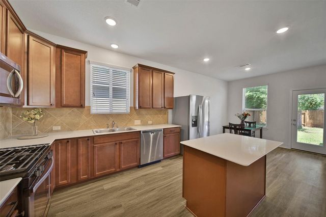 4343 Roaring Timber Drive, Conroe, TX 77304