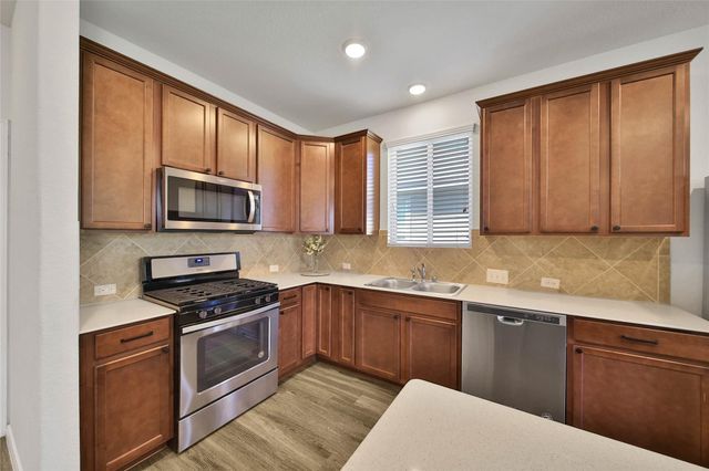 4343 Roaring Timber Drive, Conroe, TX 77304