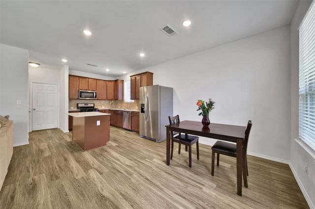 4343 Roaring Timber Drive, Conroe, TX 77304