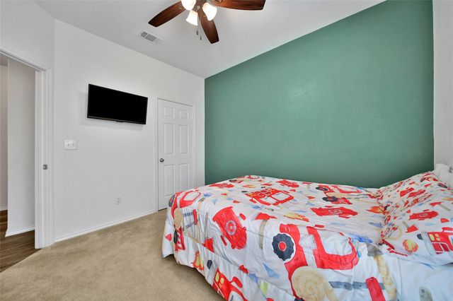4343 Roaring Timber Drive, Conroe, TX 77304