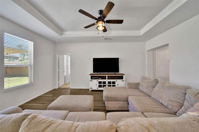 4343 Roaring Timber Drive, Conroe, TX 77304