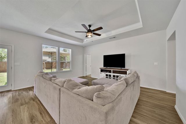 4343 Roaring Timber Drive, Conroe, TX 77304