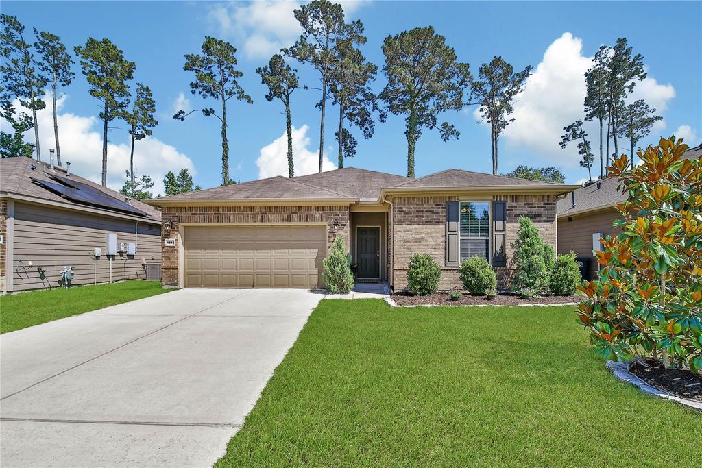 4343 Roaring Timber Drive, Conroe, TX 77304