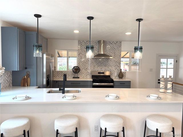 3227 S Grape St, Denver, CO 80222