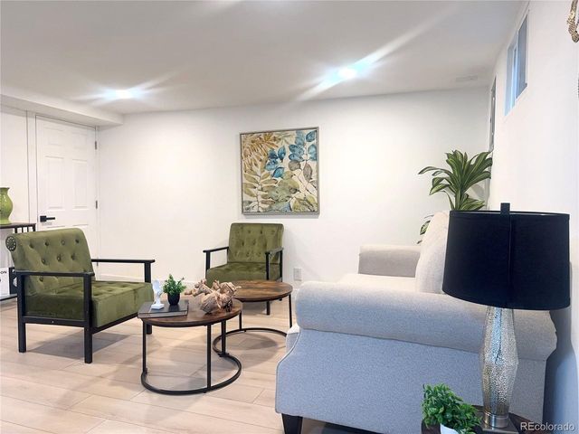 3227 S Grape St, Denver, CO 80222