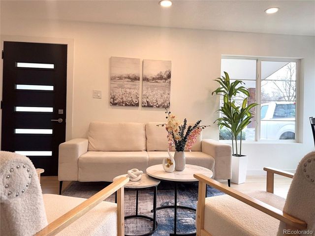 3227 S Grape St, Denver, CO 80222