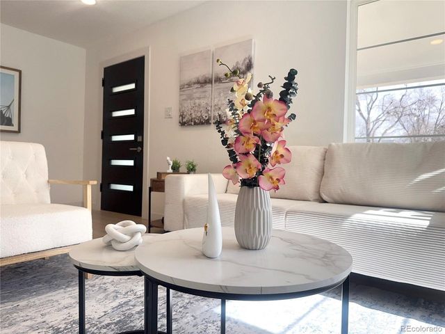 3227 S Grape St, Denver, CO 80222