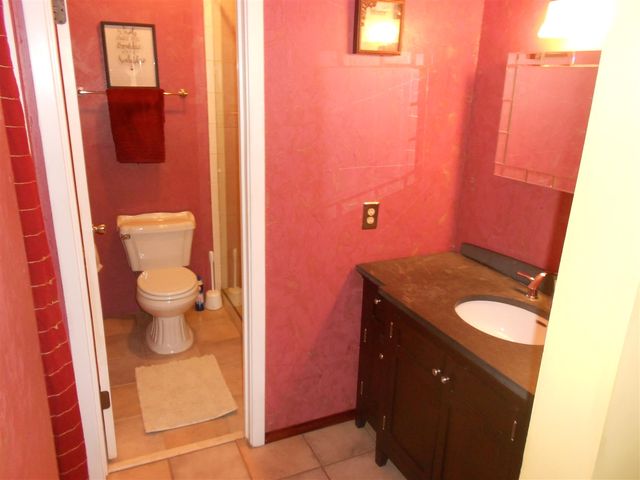 129 Balmoral Court, Kalamazoo, MI 49006