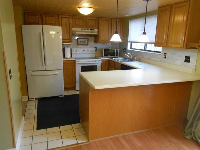 129 Balmoral Court, Kalamazoo, MI 49006