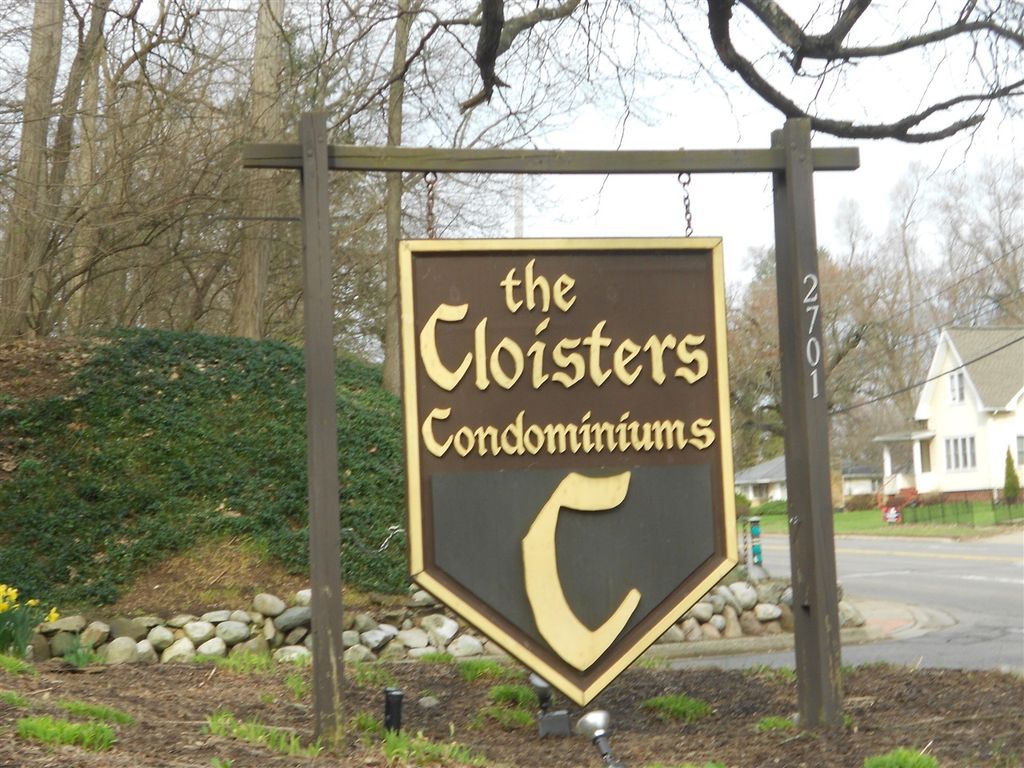 129 Balmoral Court, Kalamazoo, MI 49006