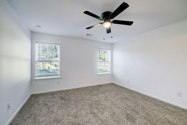 714 Little Doe Drive, Crosby, TX 77532