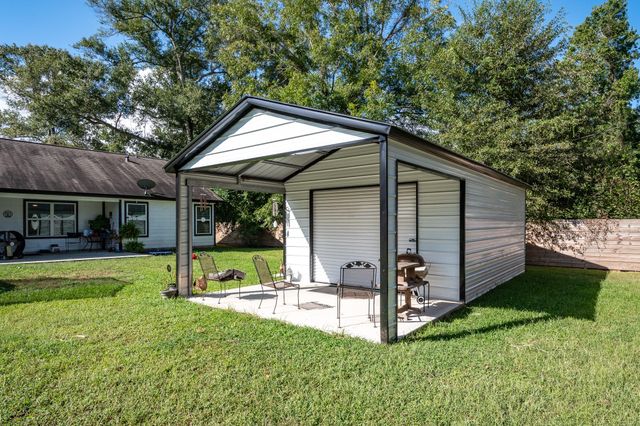 714 Little Doe Drive, Crosby, TX 77532