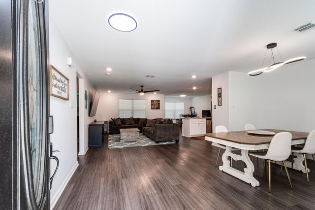 714 Little Doe Drive, Crosby, TX 77532