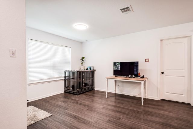 714 Little Doe Drive, Crosby, TX 77532