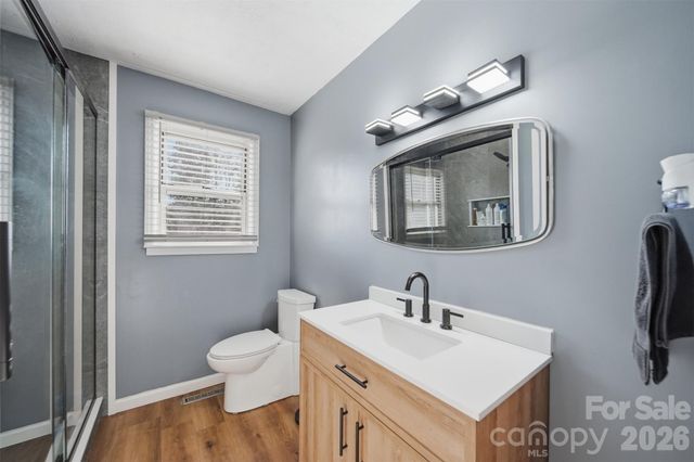 1745 26th Street NE, Hickory, NC 28601