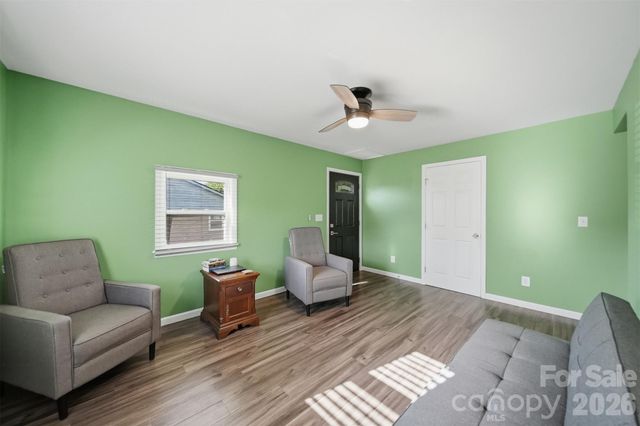 1745 26th Street NE, Hickory, NC 28601