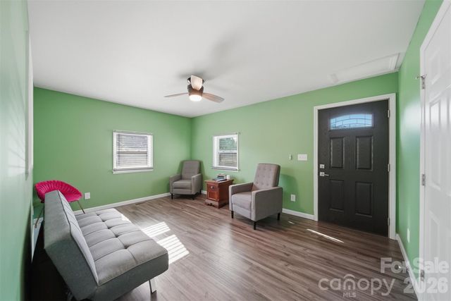 1745 26th Street NE, Hickory, NC 28601