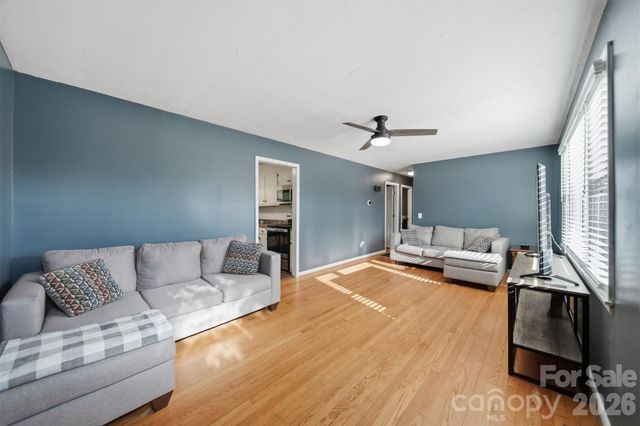 1745 26th Street NE, Hickory, NC 28601