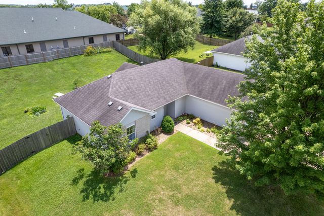 3810 CROCODILE DR, Columbia, MO 65202