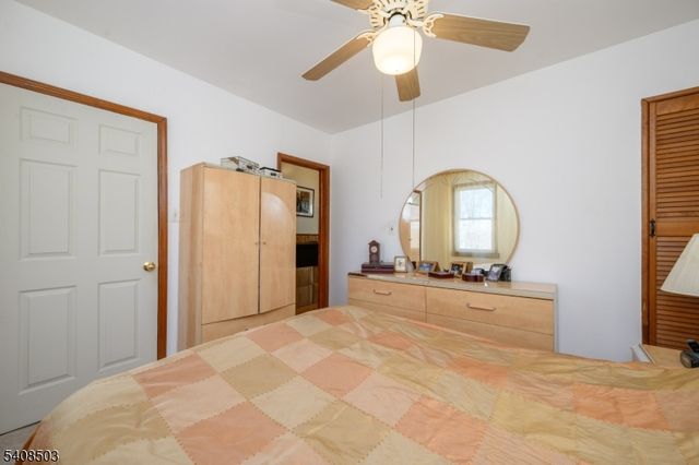 19 Skyland Ave, Wanaque Boro, NJ 07420