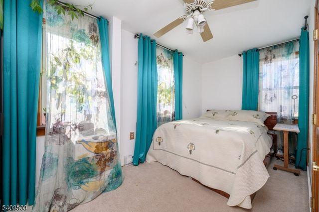 19 Skyland Ave, Wanaque Boro, NJ 07420