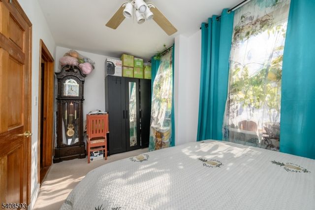 19 Skyland Ave, Wanaque Boro, NJ 07420