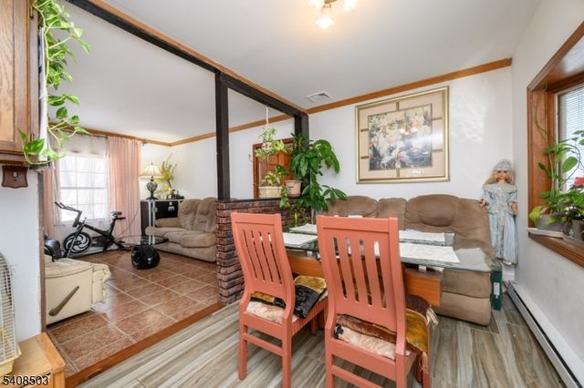 19 Skyland Ave, Wanaque Boro, NJ 07420