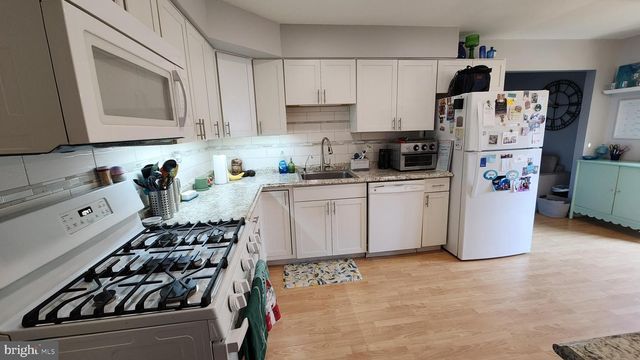 647 TARANTO AVE, Blackwood, NJ 08012