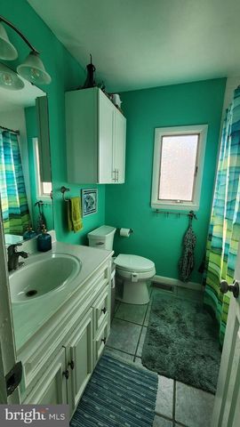 647 TARANTO AVE, Blackwood, NJ 08012