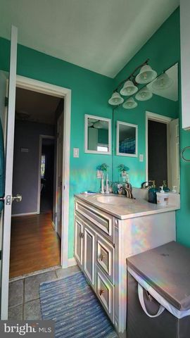 647 TARANTO AVE, Blackwood, NJ 08012