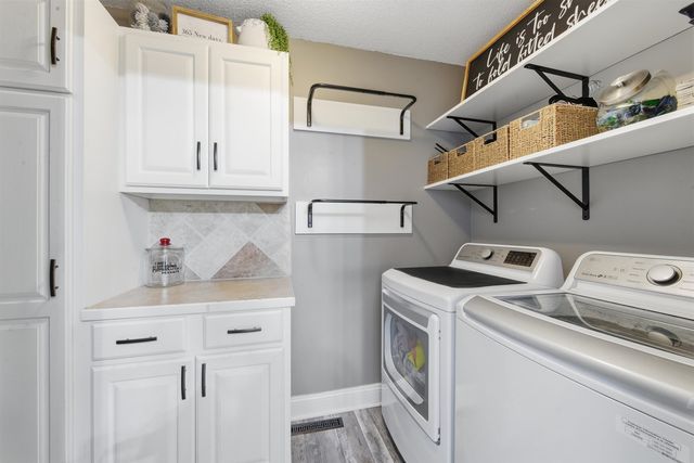 2215 N Tee Time Ct, Wichita, KS 67205