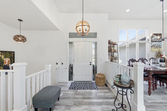 2215 N Tee Time Ct, Wichita, KS 67205