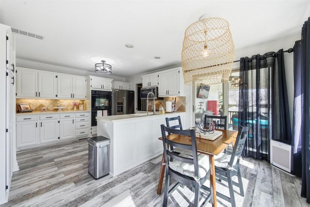 2215 N Tee Time Ct, Wichita, KS 67205