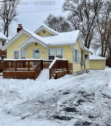 4266 Linda Court, Waterford, MI 48329