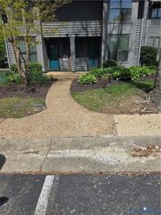 2988 Woodbridge Crossing Dr, Chesterfield, VA 23112