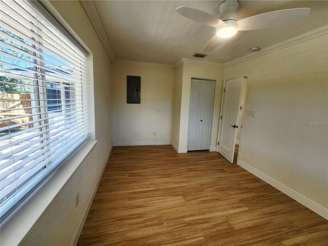 2494 DEL RIO WAY, Dunedin, FL 34698