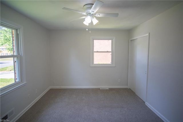 3821 Cedar LN, Portsmouth, VA 23703