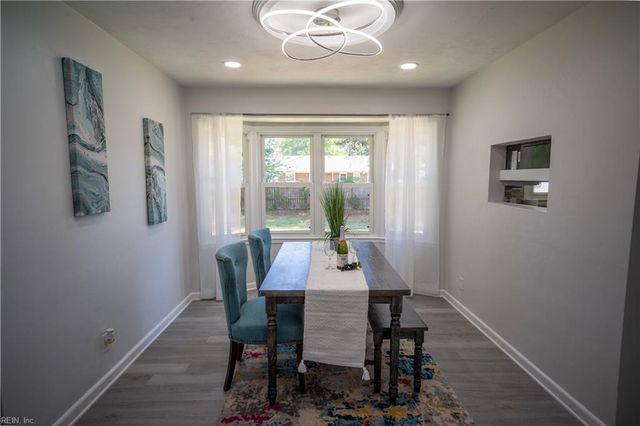 3821 Cedar LN, Portsmouth, VA 23703