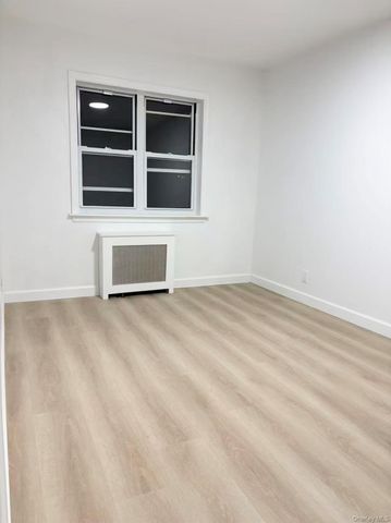 58-15 205TH Street, Bayside, NY 11364