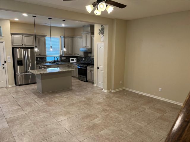 12250 La Strada Street, Richmond, TX 77406