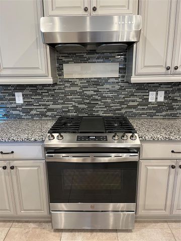 12250 La Strada Street, Richmond, TX 77406