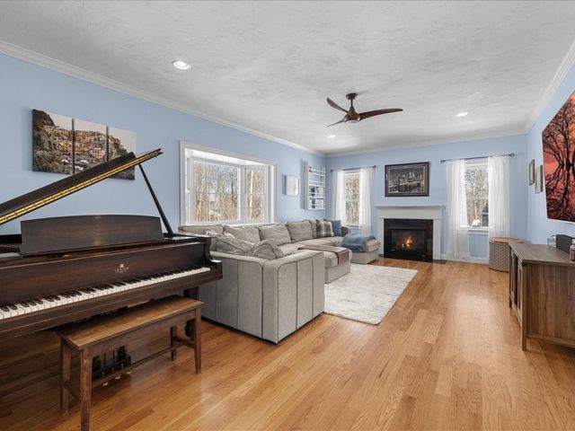 14 Teresa Dr, Millis, MA 02054