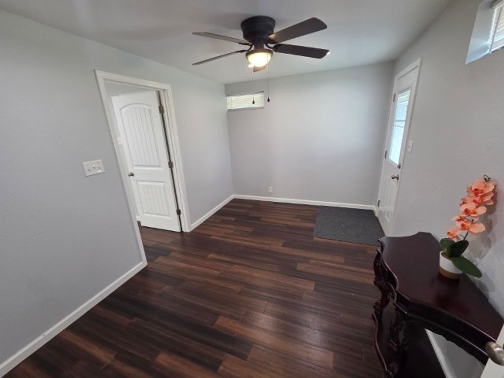 Image 4 of property listing at 541 S 27th Street, Mt Vernon, IL 62864