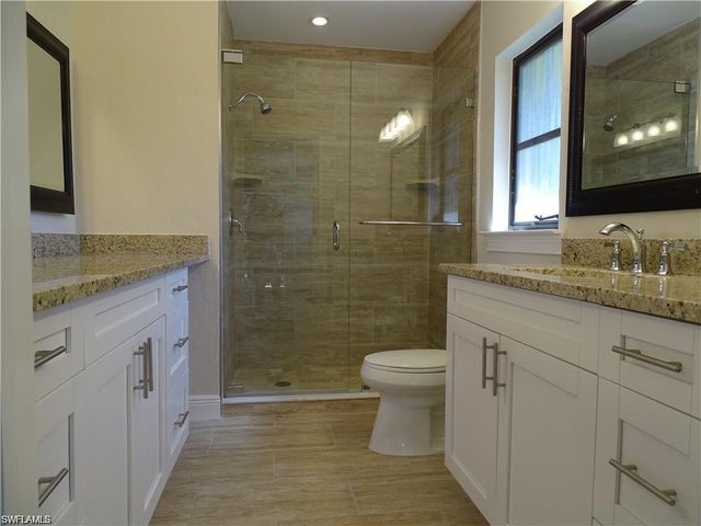 3043 Round Table CT, Naples, FL 34112
