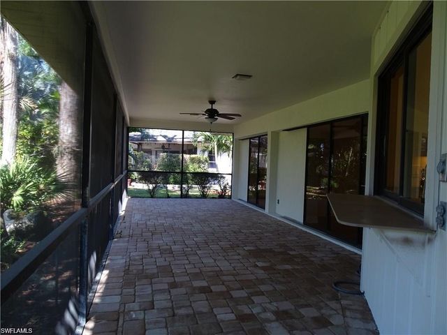 3043 Round Table CT, Naples, FL 34112