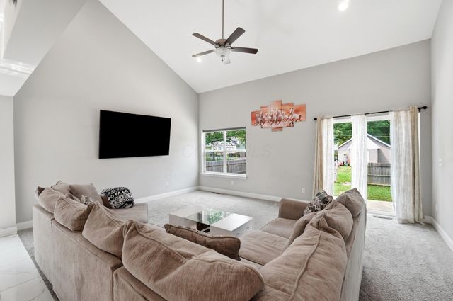 3816 Emmons Avenue, Columbus, OH 43219