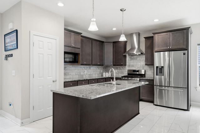 3816 Emmons Avenue, Columbus, OH 43219