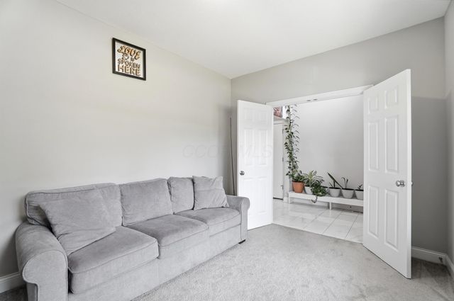 3816 Emmons Avenue, Columbus, OH 43219